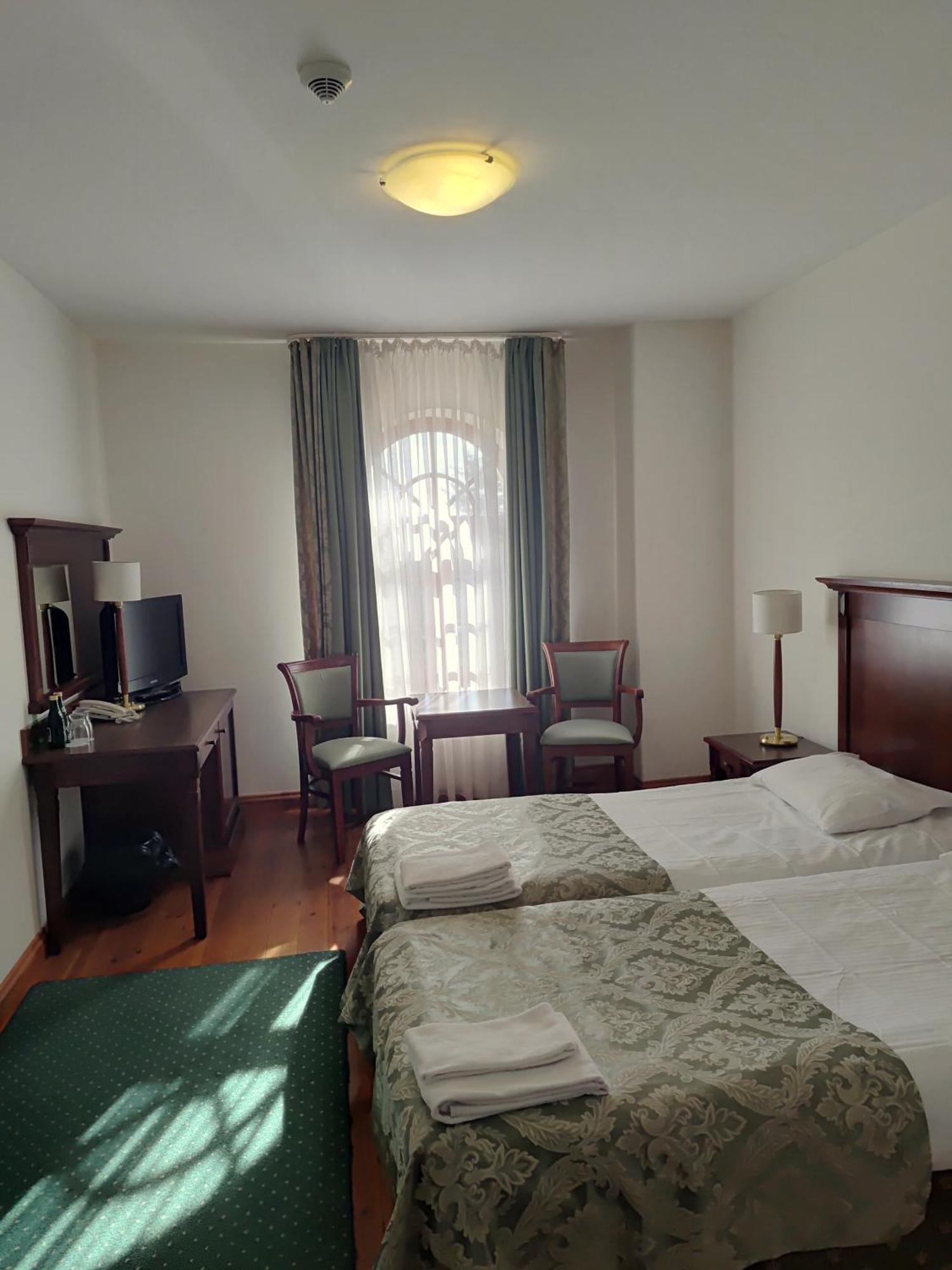 Hotel Palac W Rymaniu 3*